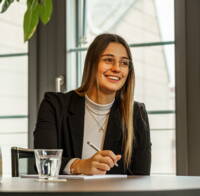 naima_1.jpg naima_1.jpg